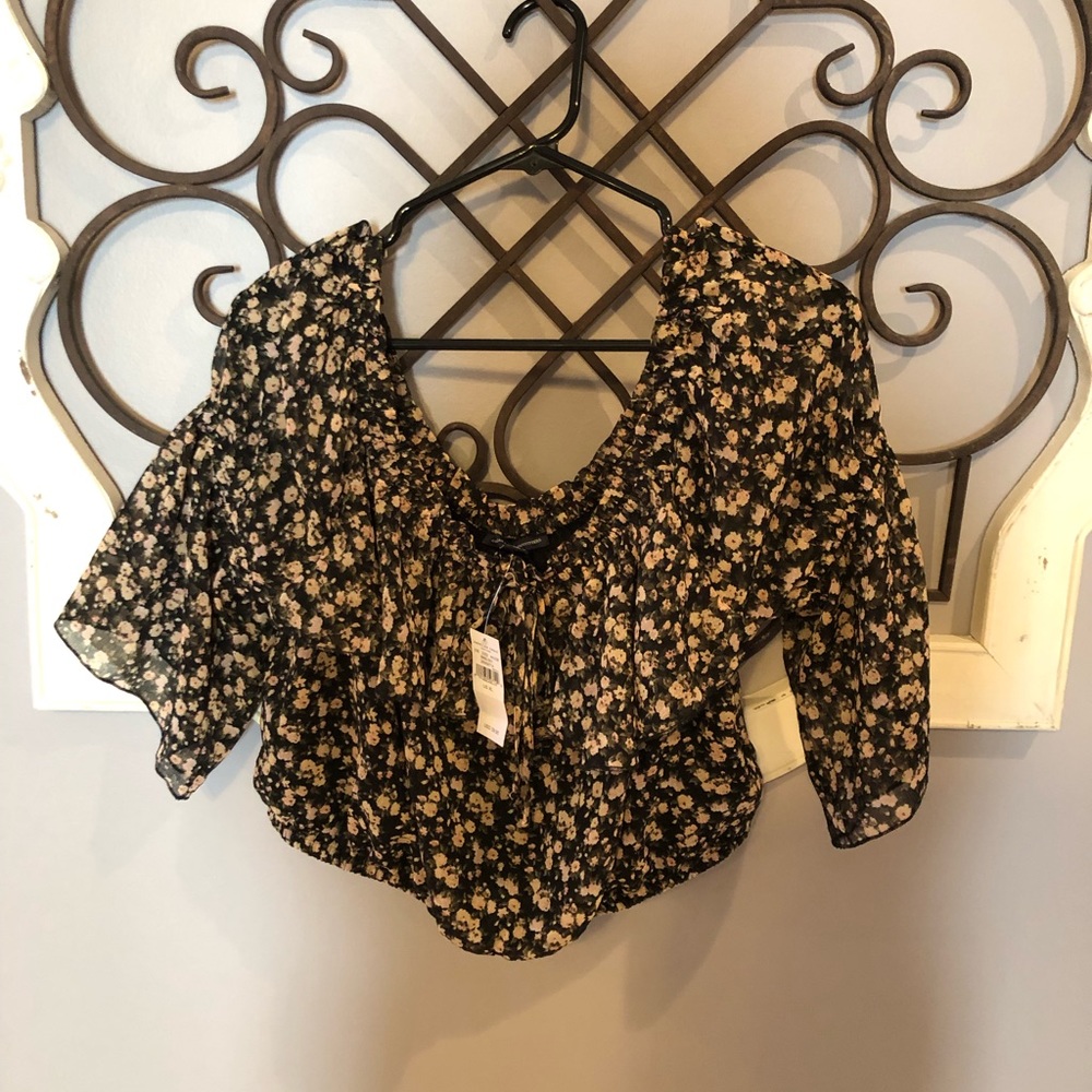 American Eagle Bell Sleeve Ruffle Crop Top